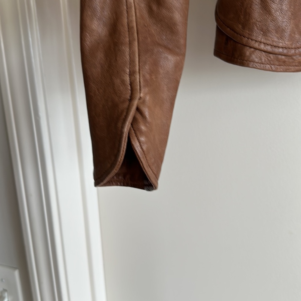 Leather jacket - Picture 2 of 12
